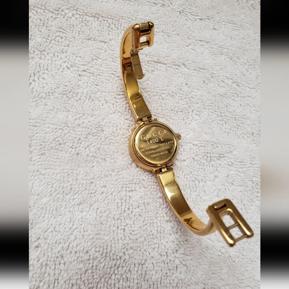 Gucci bangle watch - Picture 4 of 5